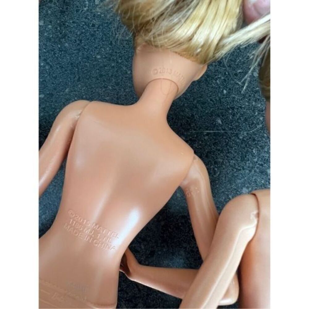 Barbies doll bundle - Picture 6 of 8